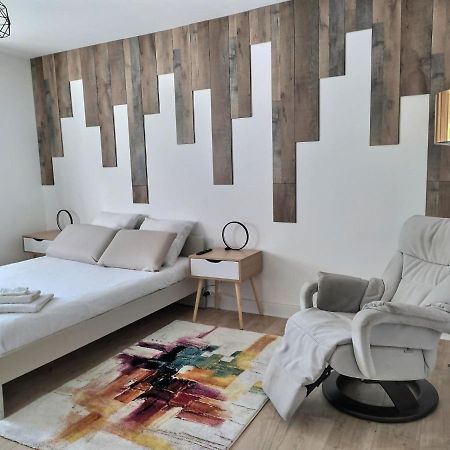 Ch Privee 18M - Canape - Netflix - Appart 120M Woippy Extérieur photo