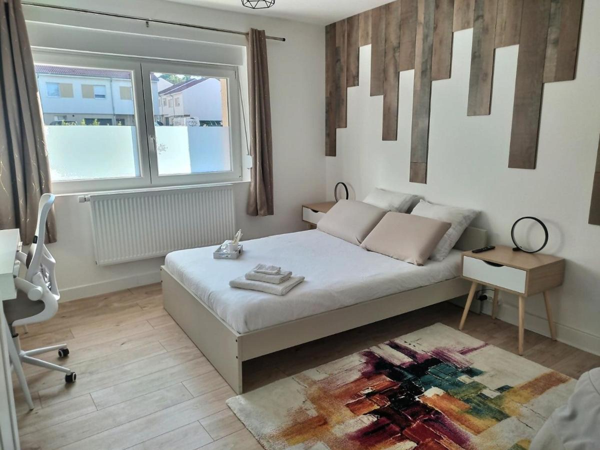 Ch Privee 18M - Canape - Netflix - Appart 120M Woippy Extérieur photo
